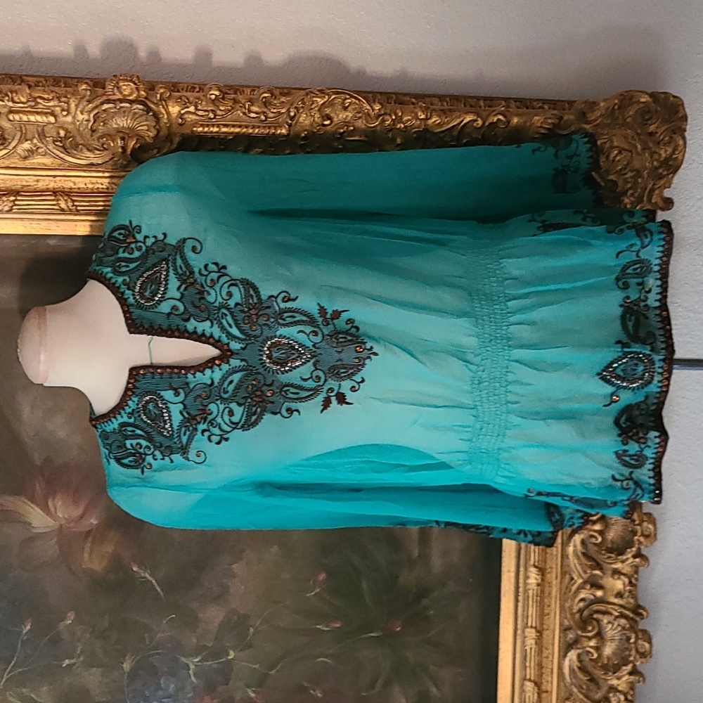 Nwt Cashe silk top size S green